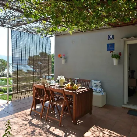 Apartman Beach Mery *